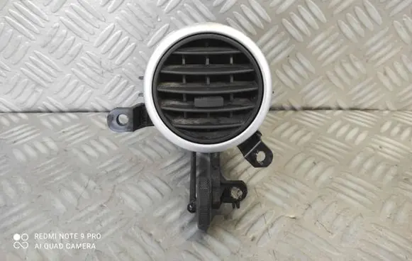 Renault Kangoo II Dashboard side air vent grill/cover trim