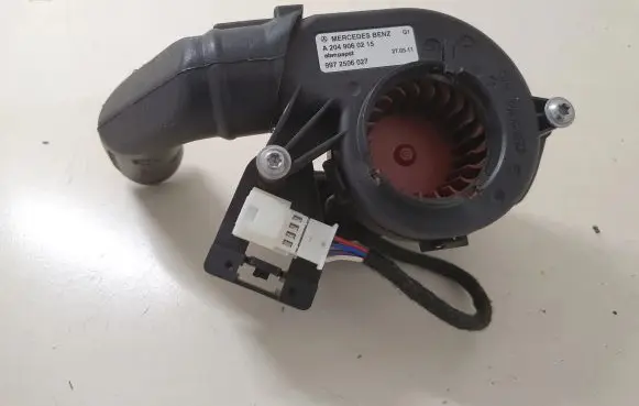 Mercedes-Benz C W204 Engine control unit/module fan A2049060215