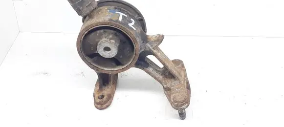 Toyota Avensis T270 Engine mount bracket V91687