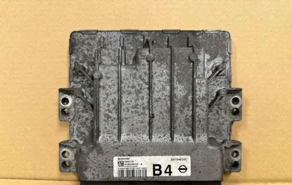 Nissan Qashqai Engine control unit/module 237104ED0C