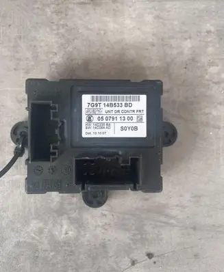 Ford Mondeo MK IV Door control unit/module 7G9T14B533BD 0507911300