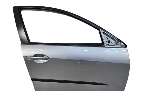 Mazda 3 II Front door