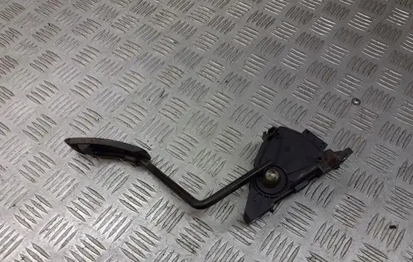 Opel Agila A Accelerator throttle pedal 9204284