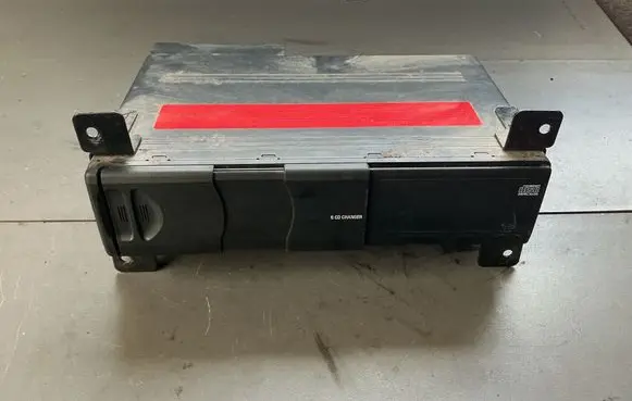 BMW X5 E53 CD/DVD changer 6983335 021031 AL003660859287