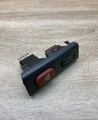 Renault Laguna I Hazard light switch 7700822866