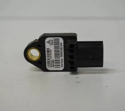 Mitsubishi Outlander Airbag deployment crash/impact sensor 8651A001