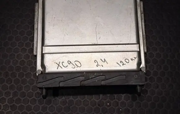 Volvo XC90 Engine control unit/module 1928403488