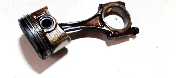 Lexus IS 200-300 Piston with connecting rod