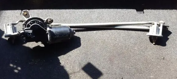 Mazda 626 Front wiper linkage and motor
