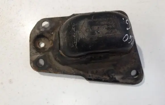 Skoda Yeti (5L) Bracket in trunk/boot 1K0505130J