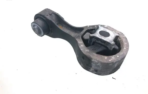 Opel Vivaro Engine mount bracket