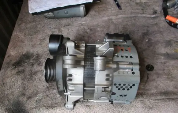 Chevrolet Captiva Generator/alternator 6578