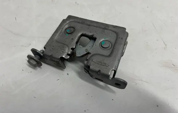 BMW iX Engine bonnet/hood lock/catch 7178754