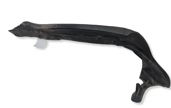 Audi Q7 4L Fender end trim 4L0821112