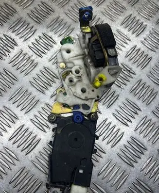 Subaru Forester SF Front door lock 8Z24
