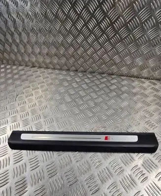 Audi Q7 4M Other sill/pillar trim element 4M0947405B