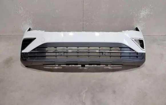 Volkswagen Tiguan Front bumper 5NA807221C 5NA805903H