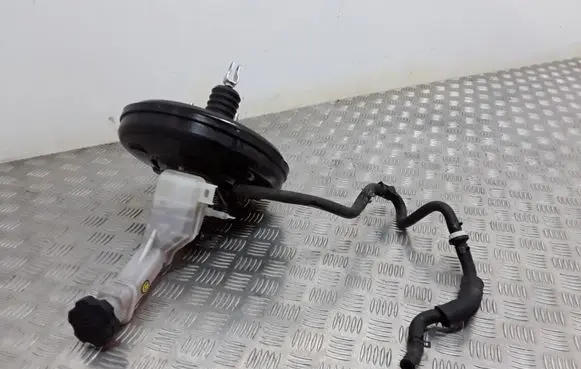 KIA Carens III Brake booster 585002S870