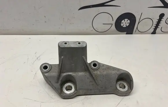 Volvo C40 Engine mounting bracket 31686306