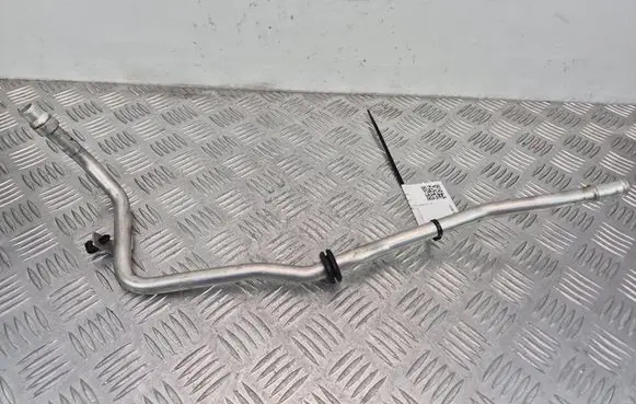Mercedes-Benz C W205 Engine coolant pipe/hose A2742032802