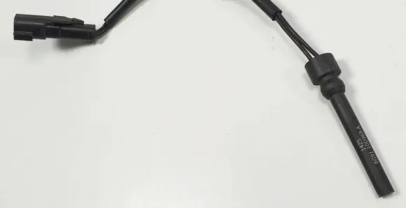 Land Rover Freelander 2 - LR2 Windshield washer fluid level sensor 6G91-10D968-A