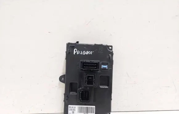 Peugeot 308 Comfort/convenience module BSCA0100 9656147980 S120017004