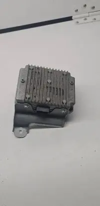 Chrysler Pacifica Voltage converter/converter module 56029814AA 17X18084000G3
