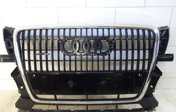 Audi Q5 SQ5 8R Front bumper upper radiator grill 8R0853651