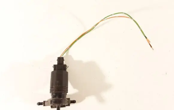 Nissan Micra Windscreen/windshield washer pump 30097