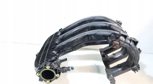 Peugeot 208 Intake manifold