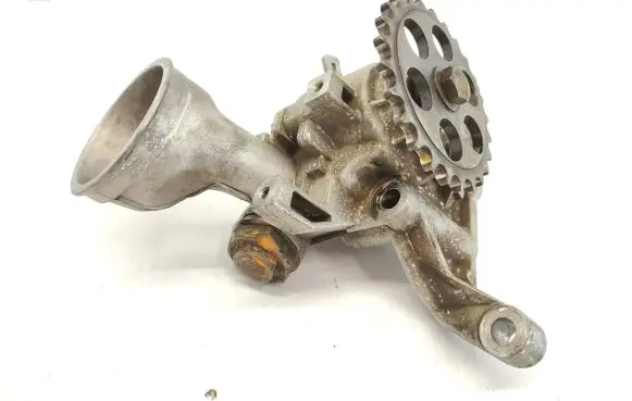 Mercedes-Benz SLC C107 Oil pump 1171860401 1171810301 R1171860401