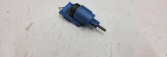 Volkswagen PASSAT B5.5 Brake pedal sensor switch 1J0927189E 19322002 06396