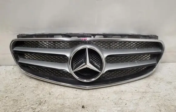 Mercedes-Benz E AMG W212 Front grill A2128850822