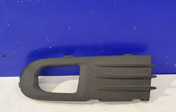 Volvo V50 Front fog light trim/grill 30655884