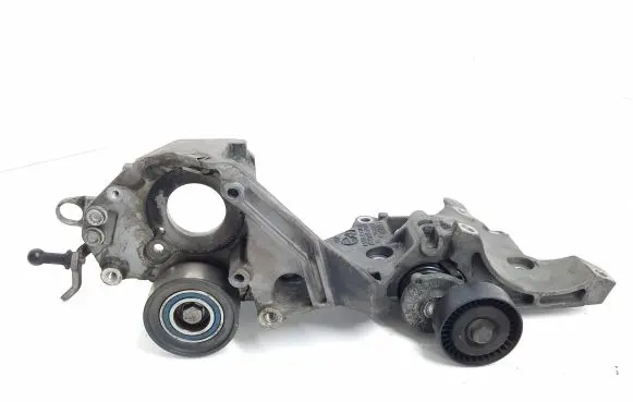 Audi Q3 8U Generator/alternator bracket 03L903143Q
