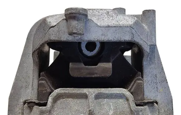 Volkswagen Golf V Engine mount bracket 1K0199262AJ