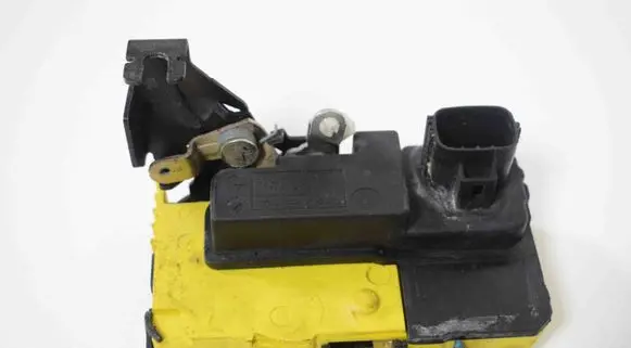 Volvo XC90 Coupe door lock (next to the handle) 30699747