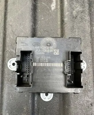 Land Rover Discovery 5 Door control unit/module JPLA14D619BB