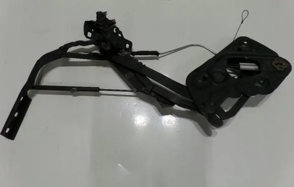 Ford Focus Tailgate/trunk/boot hinge 9410768FFOCUS