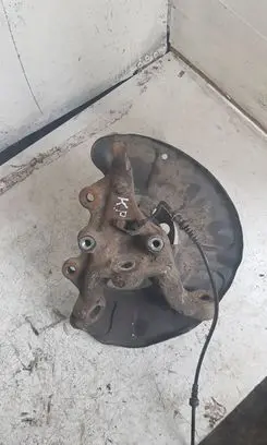 Mercedes-Benz E W212 Front wheel hub