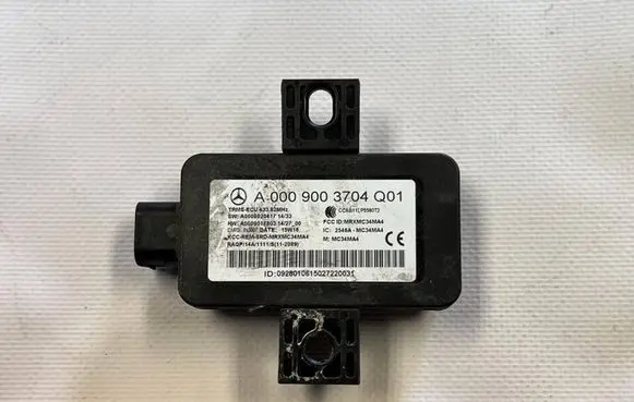 Mercedes-Benz A W176 Tire pressure control unit A0009003704