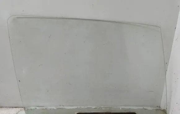 Volkswagen Golf I Front door window/glass (coupe) 
