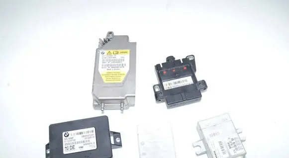 BMW 5 F10 F11 Other control units/modules 6798937 37146798937 37146799677