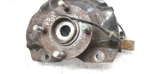 Mitsubishi Space Star Front wheel hub spindle knuckle