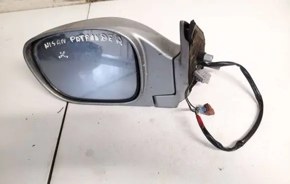 Nissan Pathfinder R50 Front door electric wing mirror ichikoh8271