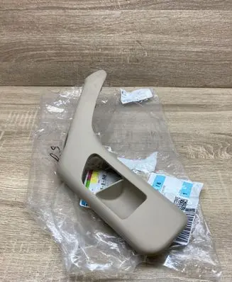 Volkswagen Golf III Front door window switch trim 1H1867198B