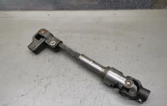 Toyota Avensis T250 Steering column universal joint