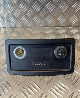 BMW 5 E60 E61 Cigarette lighter trim rear 319950000 9117364 6986791
