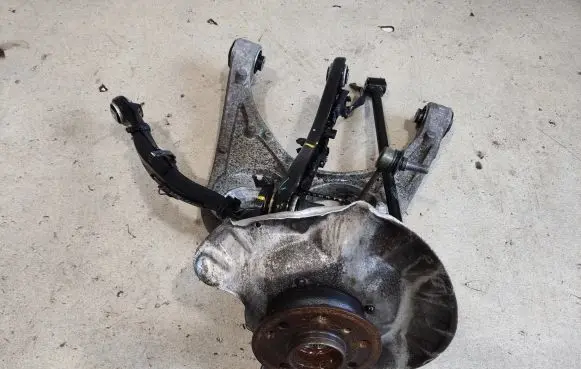 Mercedes-Benz GLE (W166 - C292) Rear wheel hub spindle/knuckle A1663500108 A1663500906 A1663500306