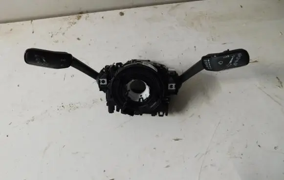 Volkswagen Golf VII Headlight wiper switch 